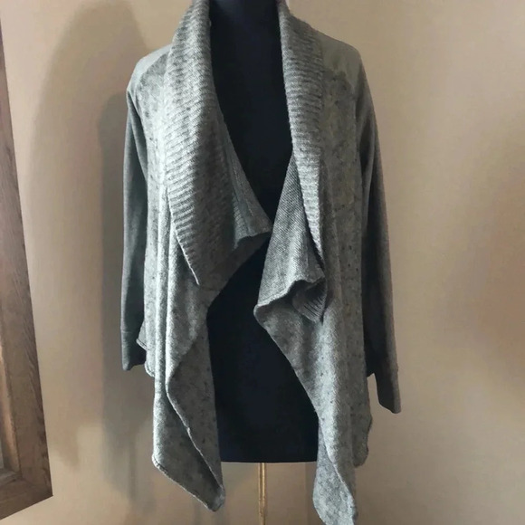 Calvin Klein Cardigan - Picture 1 of 4